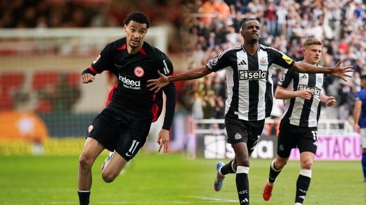 全都要？BBC：即使利物浦签埃基蒂克，也将保持对伊萨克兴趣